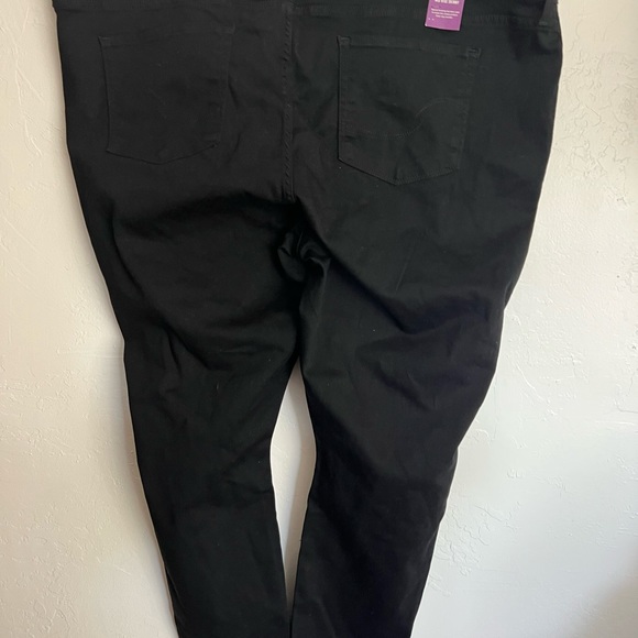 Signature Levi Strauss simply Stretch pants - Picture 4 of 4